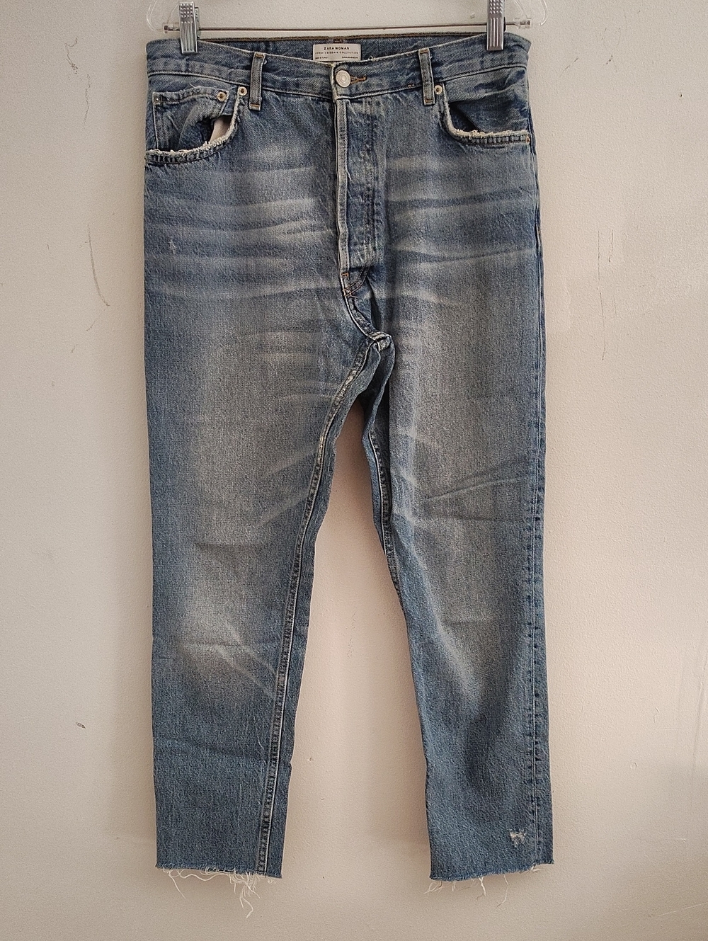 Zara Women’s Slim Straight Light Blue Washed Jeans